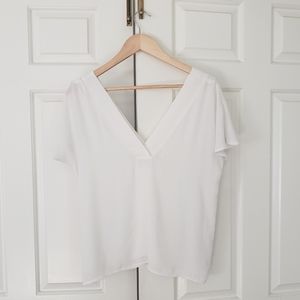Babaton Lightweight V-Neck Blouse